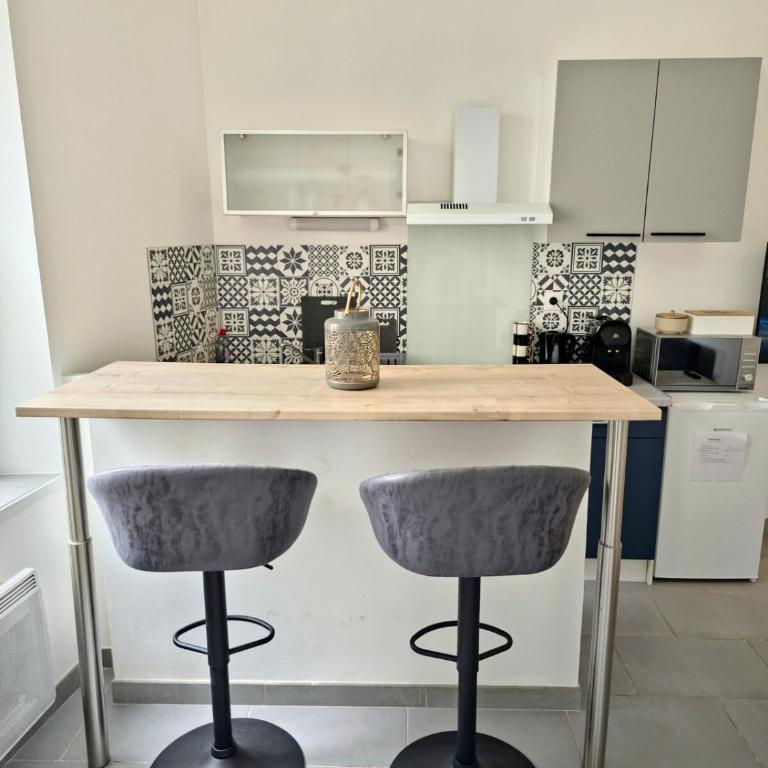 Tour Ouest - T2 entre Cité Médiévale et Bastide - Apartment mit 1 Schlafzimmer und Terrasse - 11