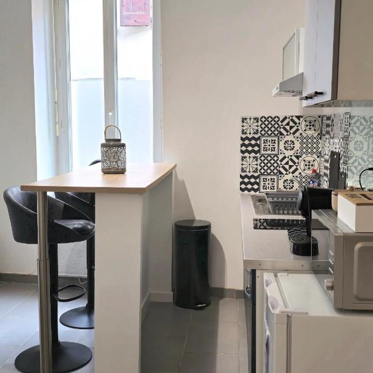 Tour Ouest - T2 entre Cité Médiévale et Bastide - Apartment mit 1 Schlafzimmer und Terrasse - 12