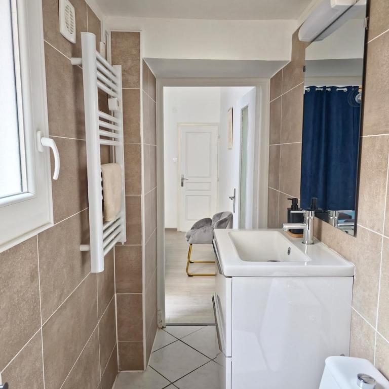 Tour Ouest - T2 entre Cité Médiévale et Bastide - Apartment mit 1 Schlafzimmer und Terrasse - 31