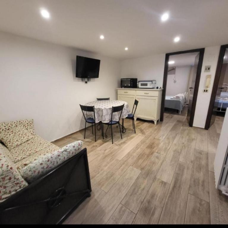 Casa Villa - Appartamento con 2 Camere da Letto - 5