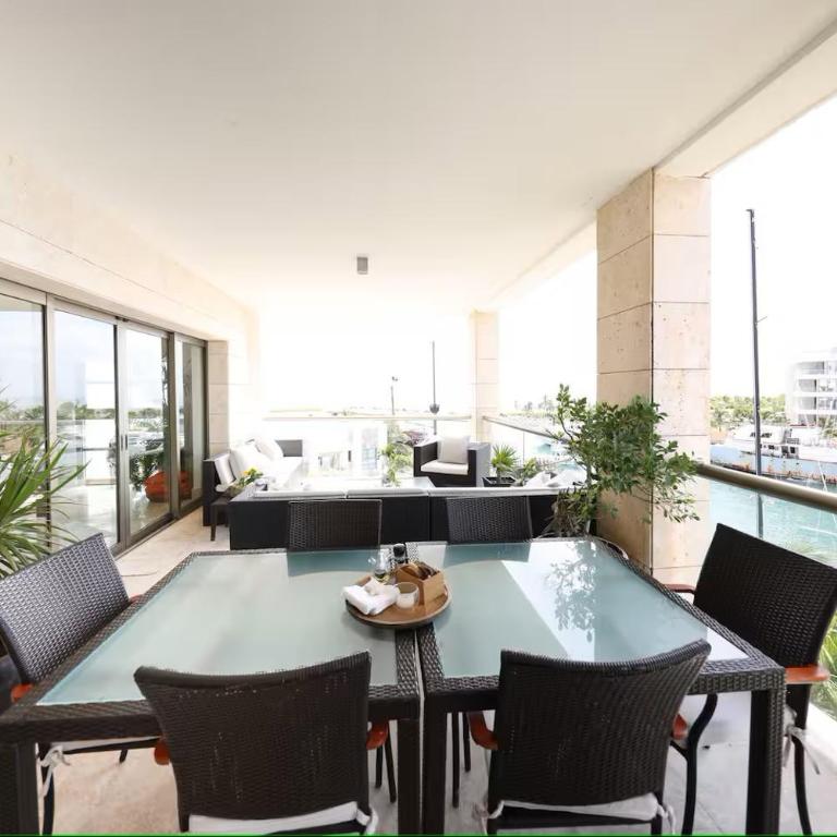 La Amada Residences Private Beach Getaway with Pools & Gym - Three-Bedroom Standard Apartment - 5
