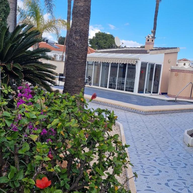 Casa Valdi, fantastic 4 bedroom house with private,heated swimming pool and barbecue - Maison 4 Chambres - 31