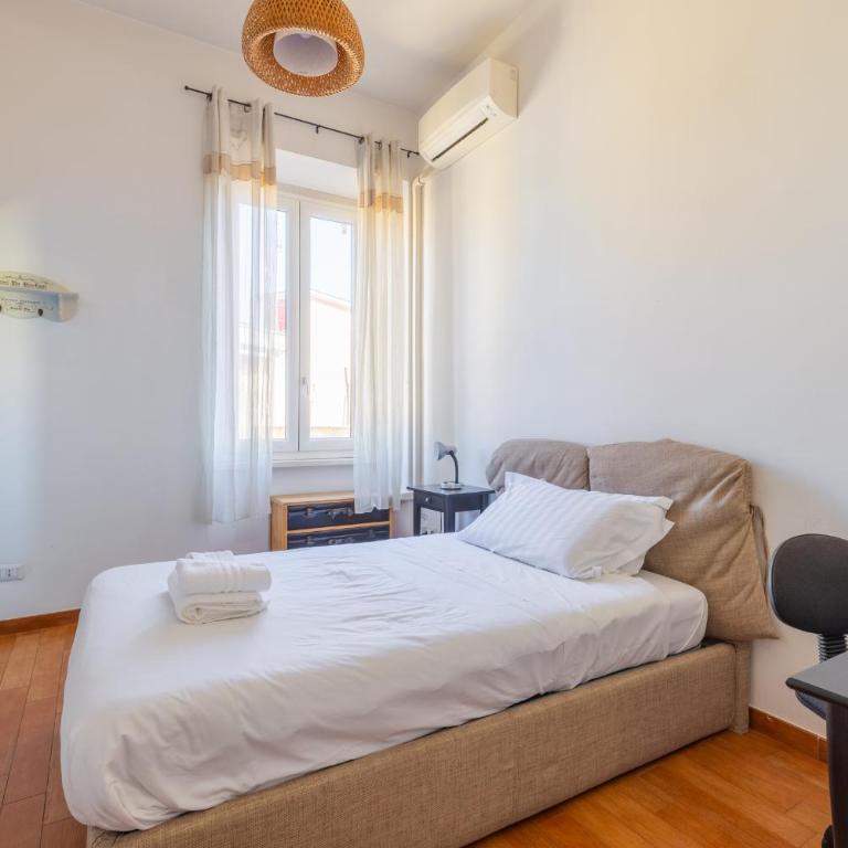 Emanuele Filiberto - Vivora Srl - Appartamento con 2 Camere da Letto - 15