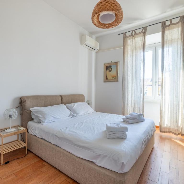 Emanuele Filiberto - Vivora Srl - Appartamento con 2 Camere da Letto - 39