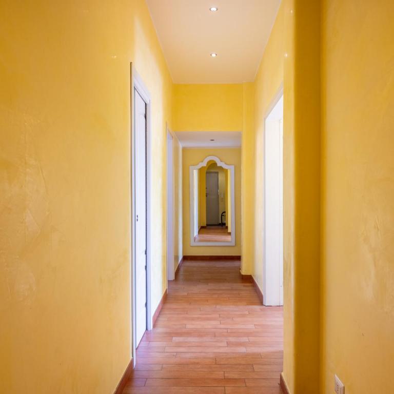 Emanuele Filiberto - Vivora Srl - Appartamento con 2 Camere da Letto - 9