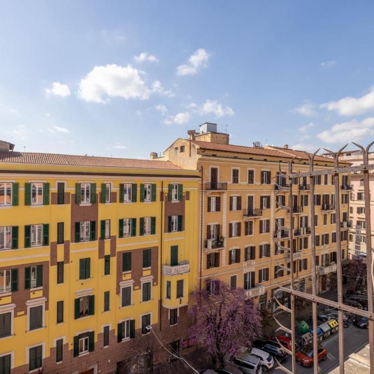 Emanuele Filiberto - Vivora Srl - Appartamento con 2 Camere da Letto - 46