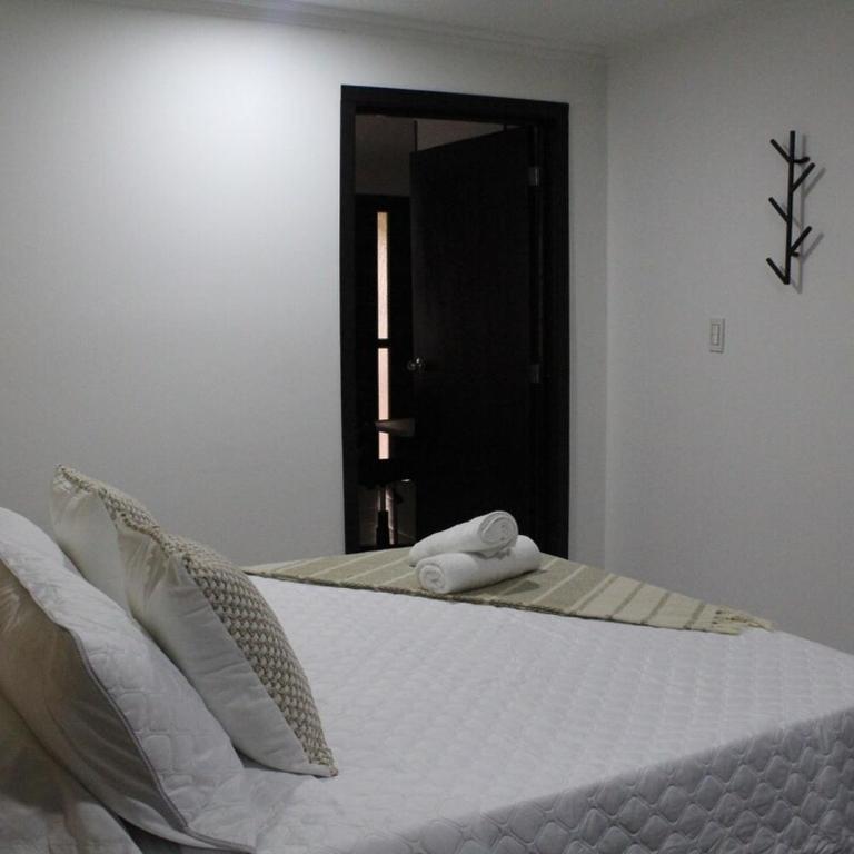 Apartamento cerca a holguines y club campestre "comodo y conectado" - Apartamento de 1 dormitorio - 2
