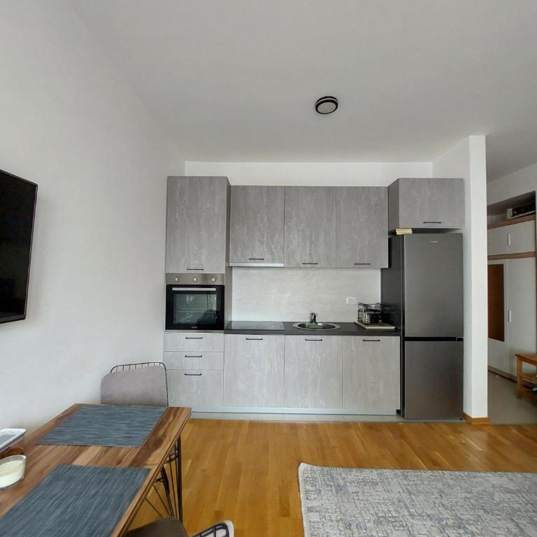 TiN Apartment - One-Bedroom Apartment - 14