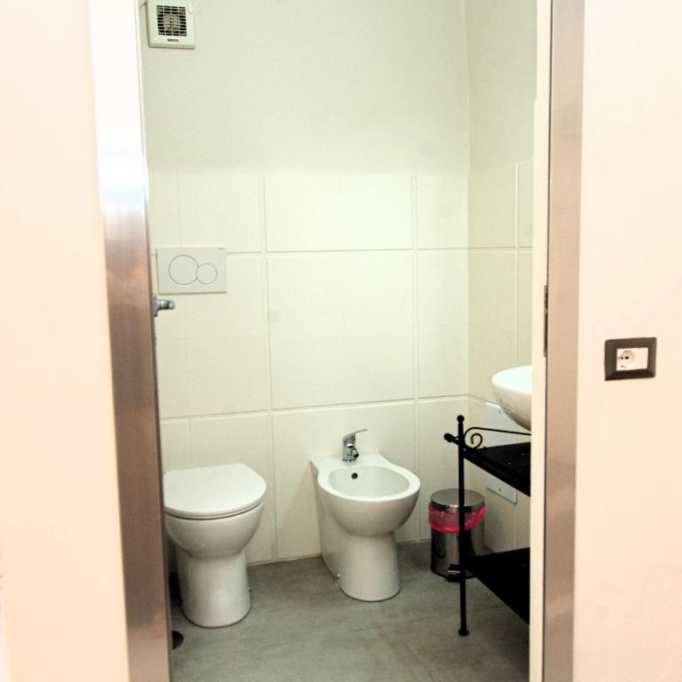 Arechi Room - Monolocale con Balcone - 18