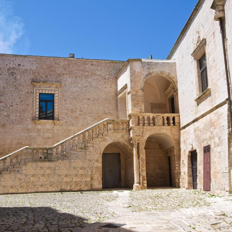 Historic Home with Large Rooftop Terrace in Heart of Ceglie - Casa con 1 Camera da Letto - 68