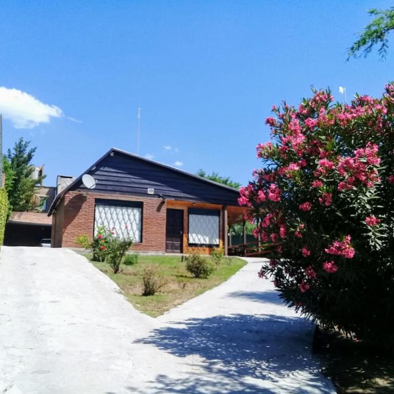La Casa de Las Flores Potrero de los Funes - Casa - 3