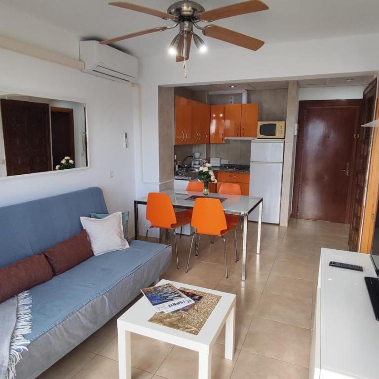 Apt 1st line with wonderful sea views - One-Bedroom Apartment - 5