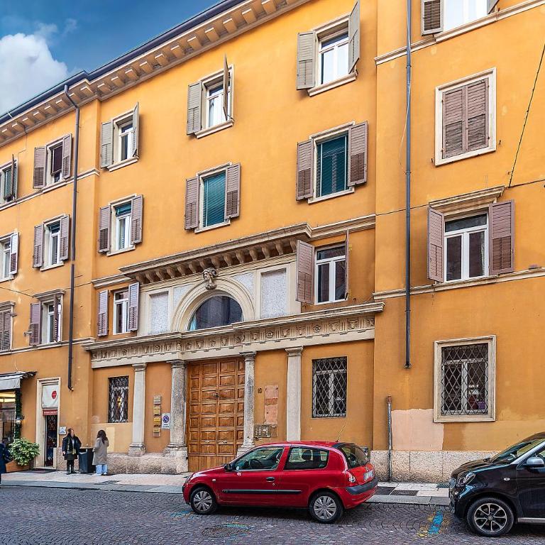 Italianflat - Arena by side, old town - Apartment - 36