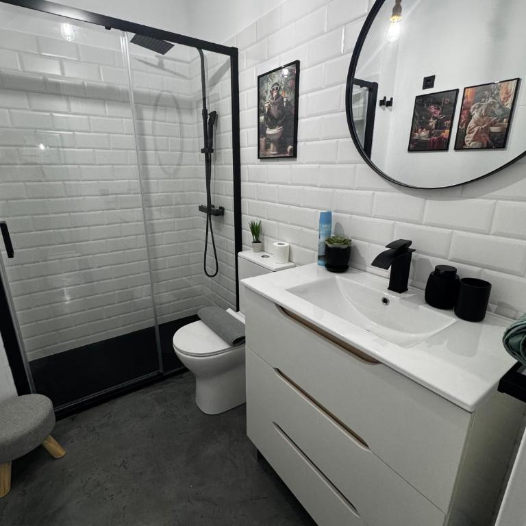 Madrid Style & Comfort 5 - One-Bedroom Apartment - 7