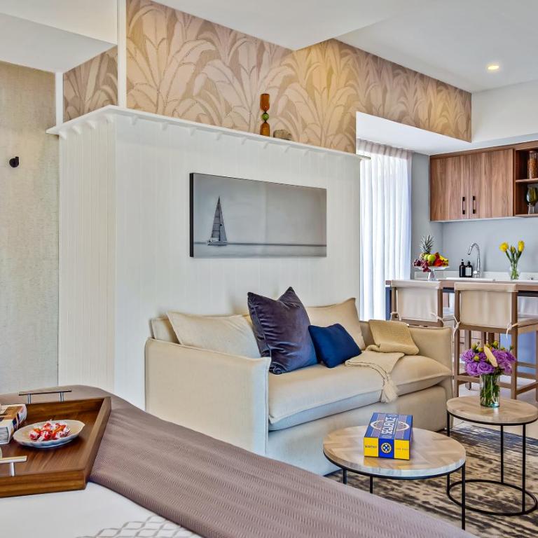 Stunning Beachfront Condo - Sea Views & Pools - Apartamento - 29