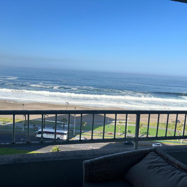 Gloria dtos Playa Brava Iquique - Apartamento de 3 dormitorios con vistas al mar - 9