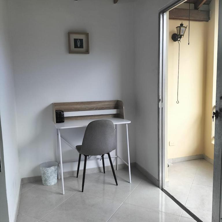 Centrally located and cozy apartment with 900 mb internet - Apartamento de 2 dormitorios - 16