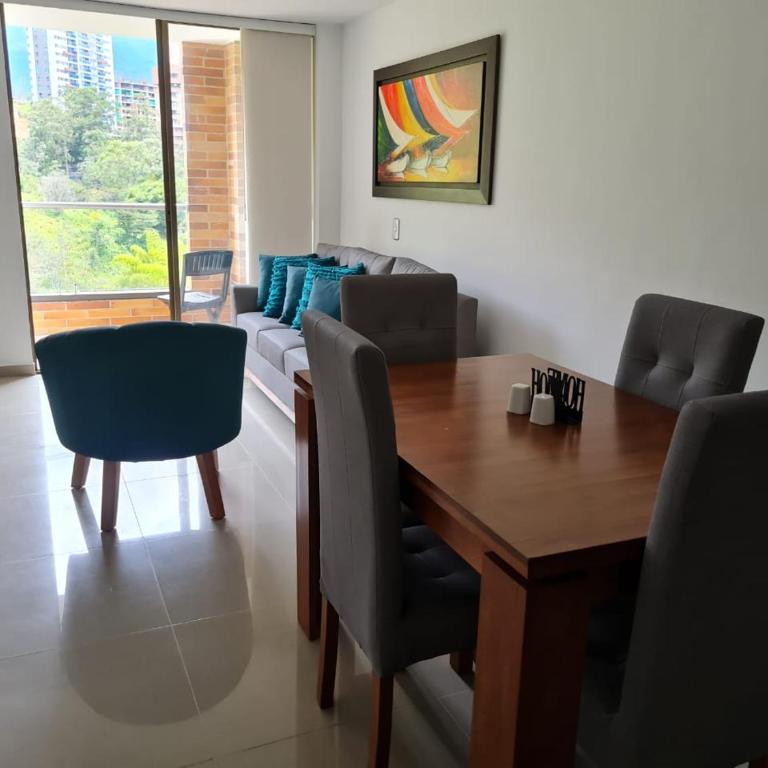 Amoblado Sabaneta - Apartamento de 3 dormitorios - 8