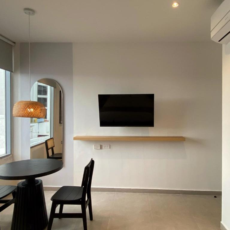 San Martin by Wynwood House - Urban 2BR w/ Cozy Terrace in CTG - 3