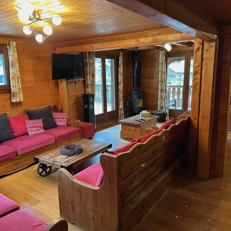 Chalet spacieux 15 pers, jacuzzi, parking, animaux admis - FR-1-676-208 - Chalet - 2