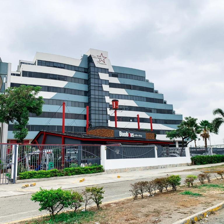 Villa Familiar privada, 5 dormitorios, Altos del rio - Villa - 72