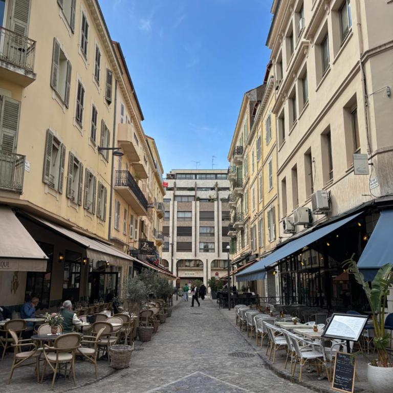 2 pièces Vagliano - Appartement 1 Chambre - 27