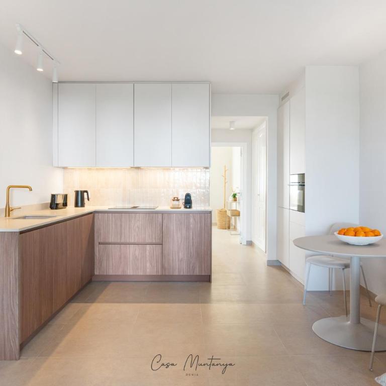 Apartamento de Diseño Reformado con Piscina y Jardín - Apartamento de 1 dormitorio - 4
