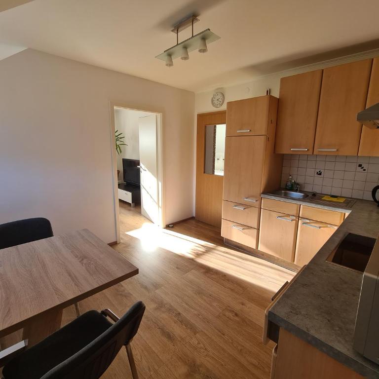 Ferienwohnung Schupfer - Klimaanlage, Seenähe & 5 Skigebieten - Apartamento de 2 dormitorios - 8