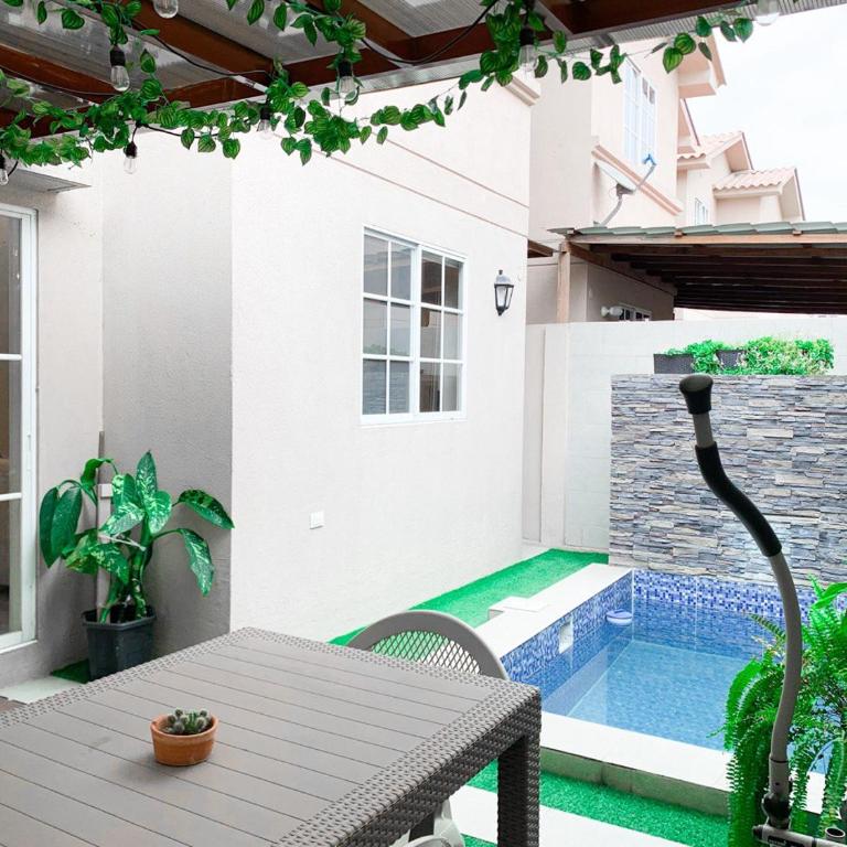 Casa Brisana con piscina, 3 dormitorios, Aurora - Villa de 2 dormitorios - 57