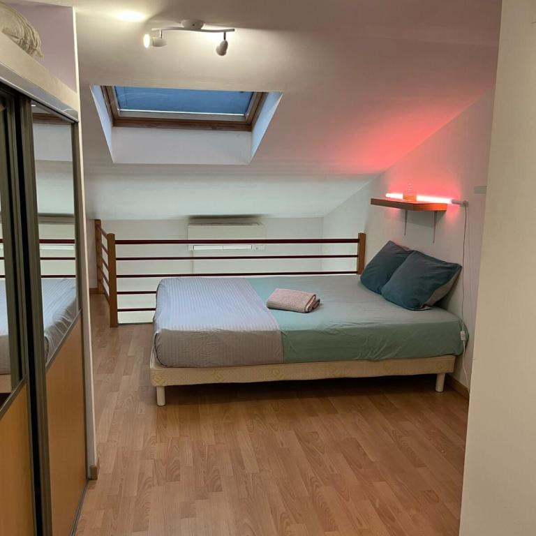 Appartement Coeur de Ville avec Terrasse et Parking - Appartement 1 Chambre - 24