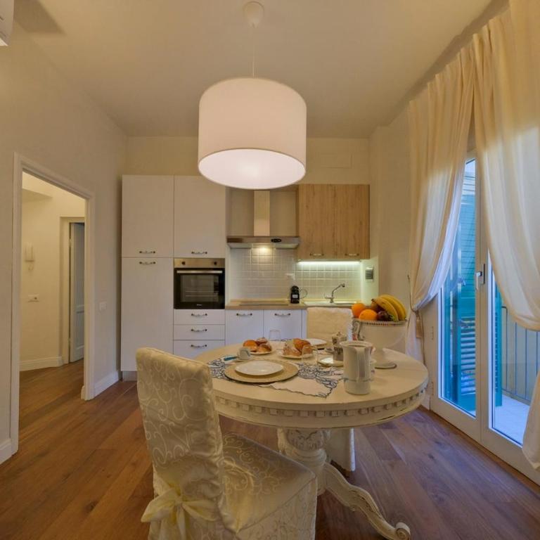 Duomo Exclusive Apartment - Appartamento con 2 Camere da Letto - 2