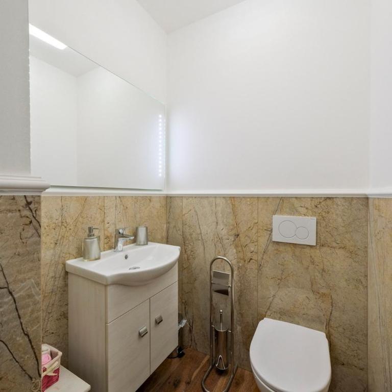 Duomo Exclusive Apartment - Appartamento con 2 Camere da Letto - 7