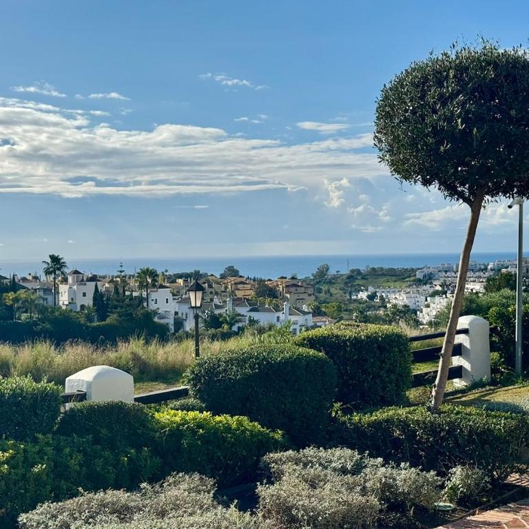 Luxury apartment Sunset Golf with spacious private garden & seaview - Apartamento de 2 dormitorios con terraza y vistas al mar - 25