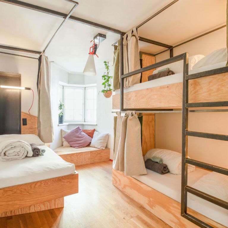 Montagu Hostel & Bar - Einzelbett im Schlafsaal für Frauen mit 3 Betten - 1