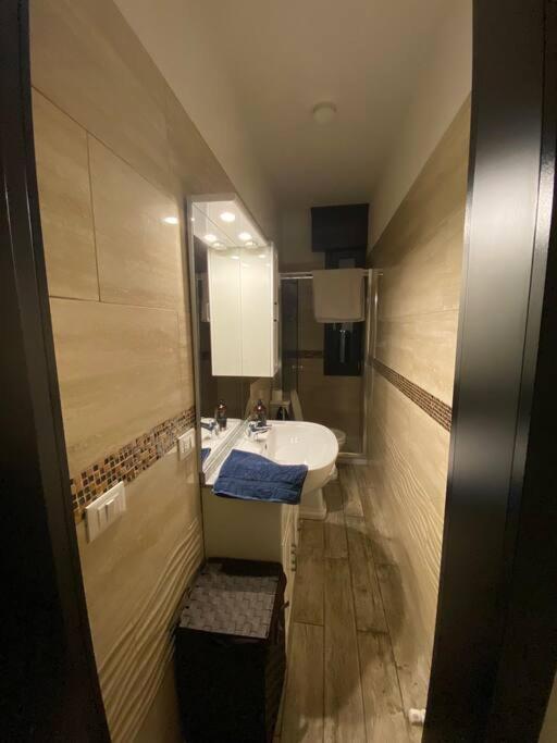 Appartamento SOLO 1 camera da letto soggiorno con angolo cottura completo e bagno Tutto ad uso esclusivo max 2 persone - Two-Bedroom Apartment - 13