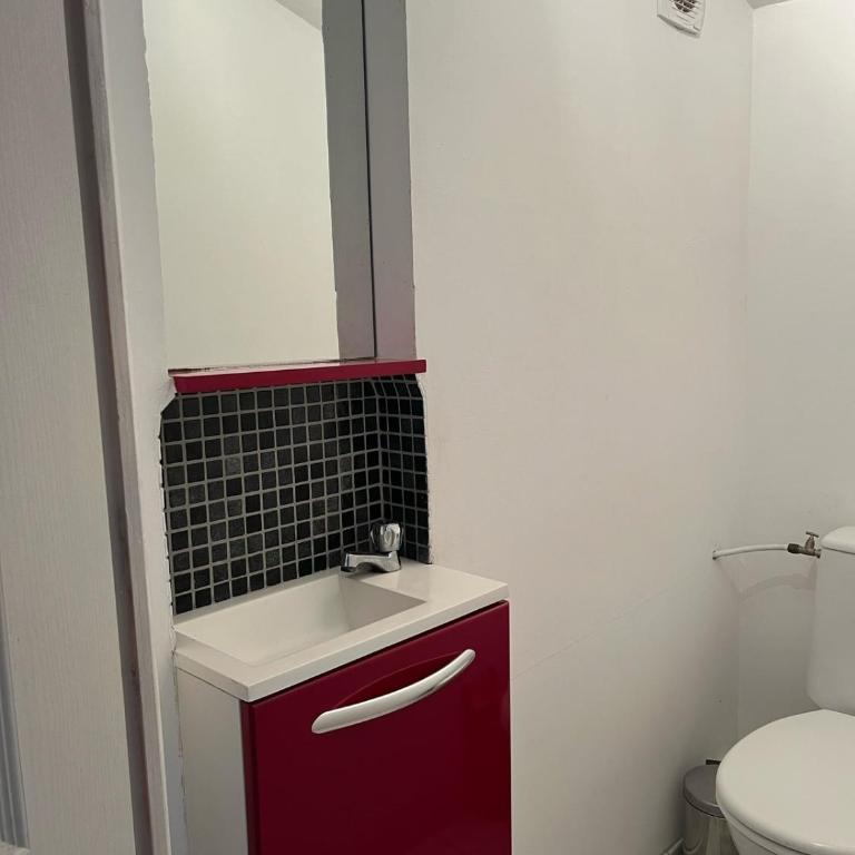 Appartement Coeur de Ville avec Terrasse et Parking - Appartement 1 Chambre - 4