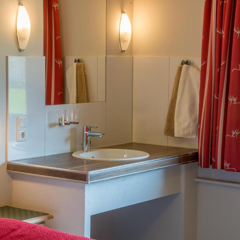Ferienwohnung Moosbauer - Two-Bedroom Apartment - 2