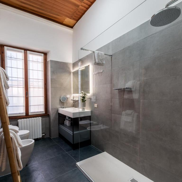 PALAZZO RISTORI - Appartamento con 3 Camere da Letto - 13