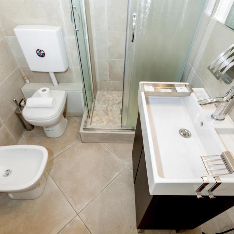 La Camera Bologna-Stazione Affittaly Rooms - Camera Matrimoniale Deluxe - 20
