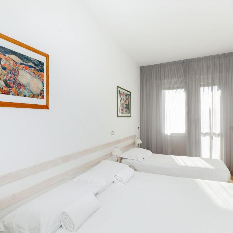 La Camera Bologna-Stazione Affittaly Rooms - Camera Deluxe Matrimoniale/Doppia con Letti Singoli con Balcone - 3