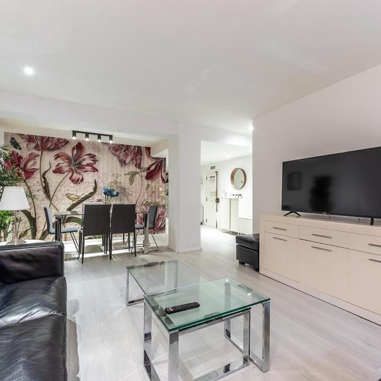 Aston - Bilbao Mercado de la Rivera in Casco Viejo - Two-Bedroom Apartment - 1