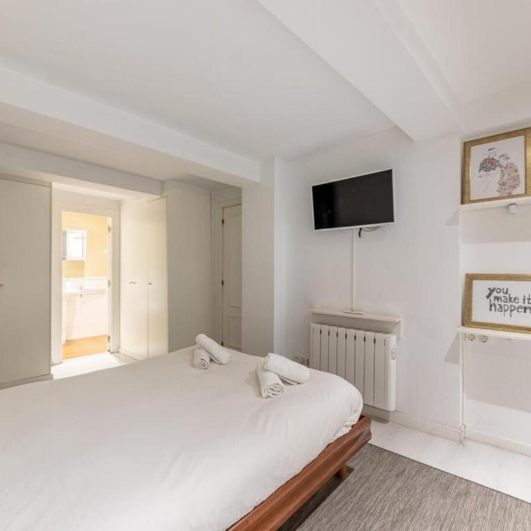 Aston - Bilbao Mercado de la Rivera in Casco Viejo - Two-Bedroom Apartment - 14