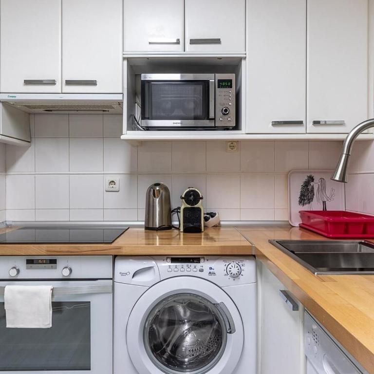 Aston - Bilbao Mercado de la Rivera in Casco Viejo - Two-Bedroom Apartment - 25