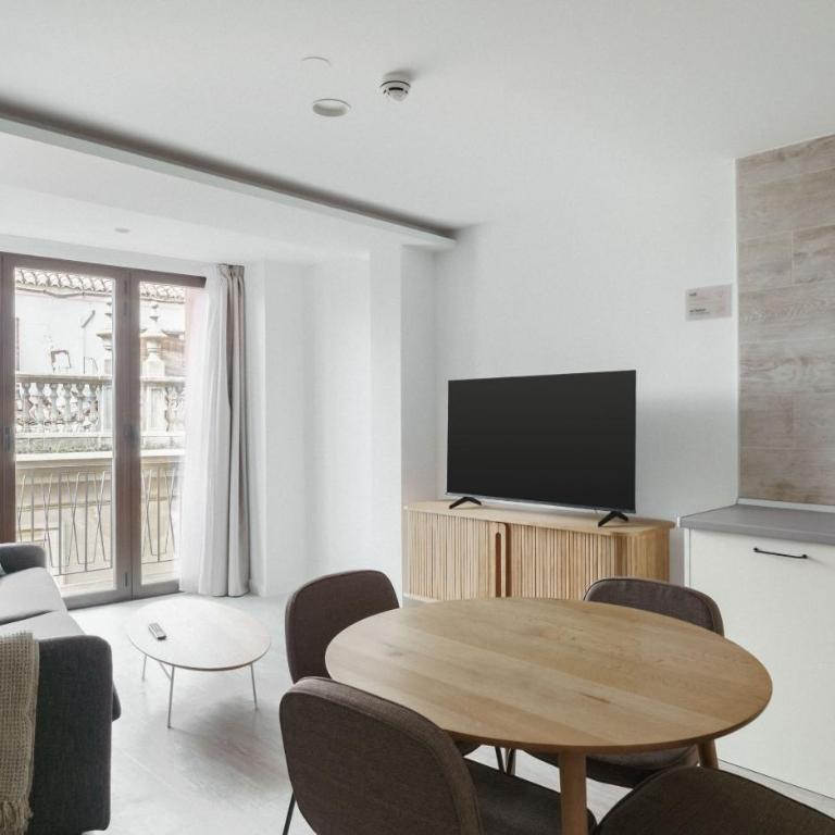 Limehome Granada Calle Lopez Rubio - One-Bedroom Apartment with Balcony - 8