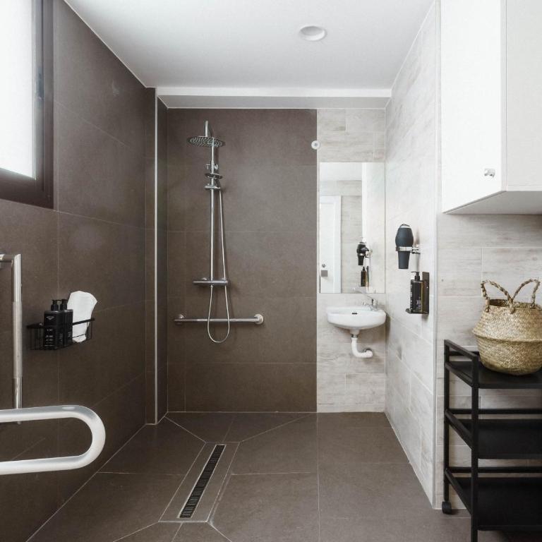 Limehome Granada Calle Lopez Rubio - One-Bedroom Apartment Wheelchair Accessible - 8