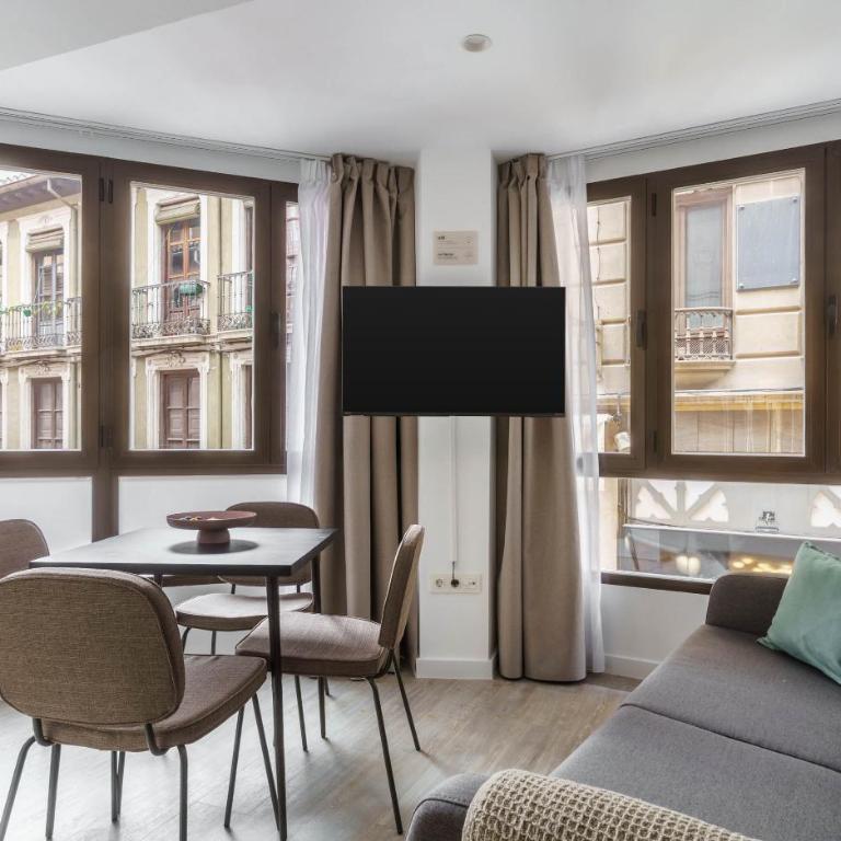 Limehome Granada Calle Lopez Rubio - One-Bedroom Comfort Apartment with Sofa Bed - 8