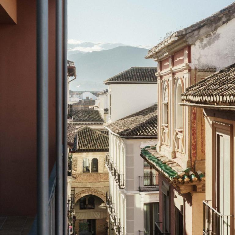Limehome Granada Calle Lopez Rubio - One-Bedroom Comfort Apartment with Balcony - 11