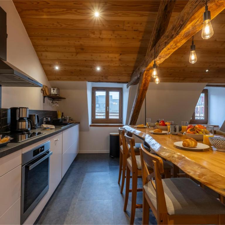 Pépite Alpine - Centre ville - WIFI - Apartment - 5