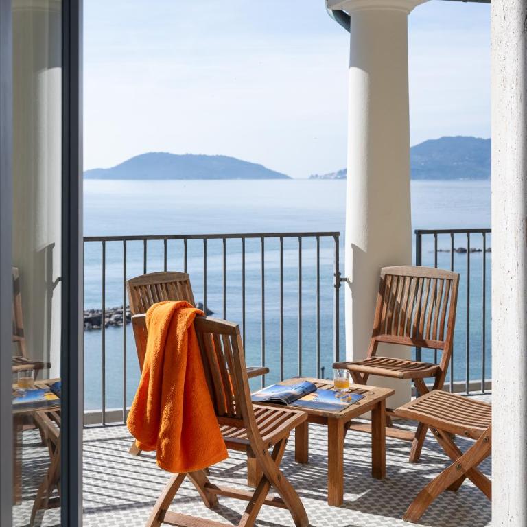 Hotel Venere Azzurra - Camera Quadrupla con Vista Mare - 2
