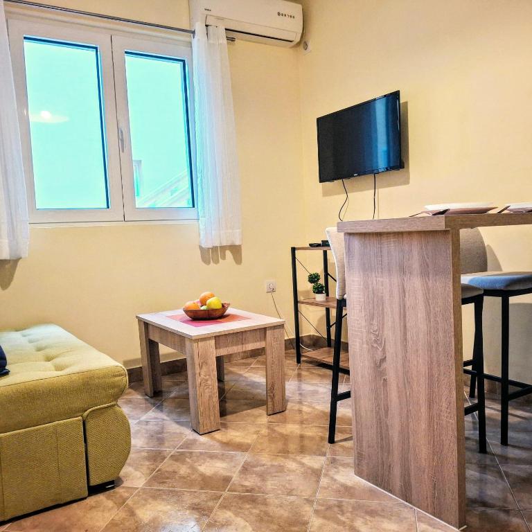 Veron Apartments - Apartment - Ground Floor - 3